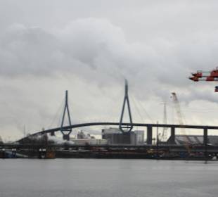 Aussicht auf die Köhlbrandbrücke