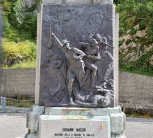 Denkmal Giovanni Macchi