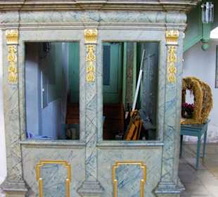 Die Beichte in Gold gehüllt 