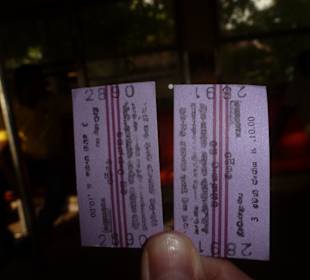 Tickets bitte aufbewahren, muss man später abgeben