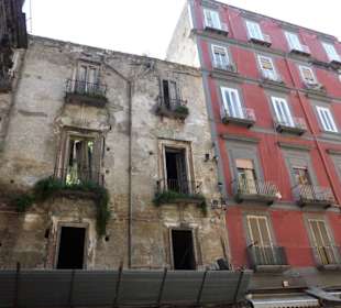 Licht und Schatten in Neapel