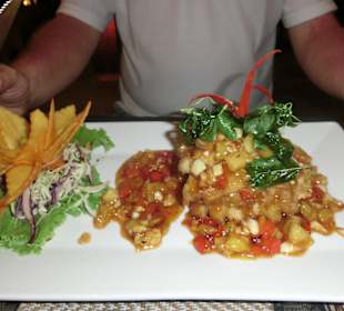 Baracuda Steak mit Früchten und Chilli