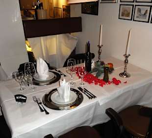 Gedeckter Tisch im Restaurant Napoli