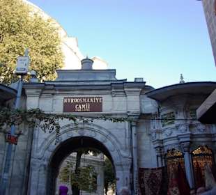 Kapali Carsi Eingang