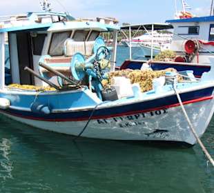 Fischerboot in der Sonne