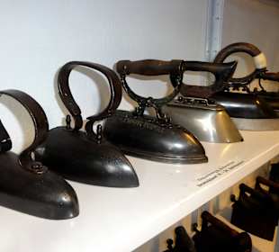 Bügeleisensammlung im Handwerksmuseum