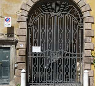 Lucca - eine der vielen Portale