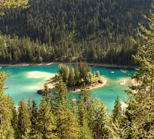 Blick auf den Caumasee