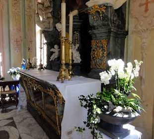 Rundgang durch die Rokoko-Kapelle