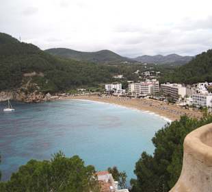 Ausblick auf die Bucht vom benachbarten Berg