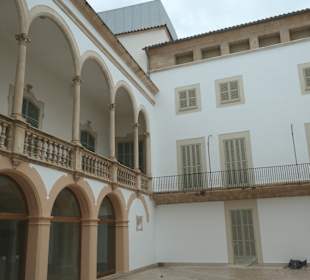 Beim Museu de Mallorca in Palma