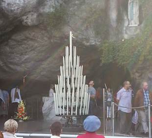 Erscheinungsgrotte in Lourdes