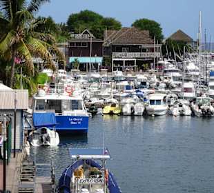 Impressionen aus dem Yachthafen Saint Gilles
