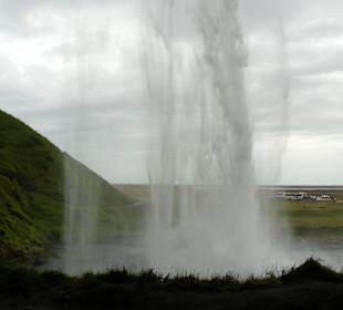Cascata di Seljalandsfoss 