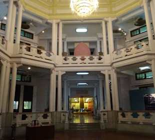 Im National Museum of History