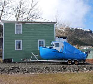 Warten auf das Winterende in Woody Point