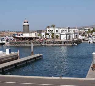 Neue Hafen in Playa Blanca. 