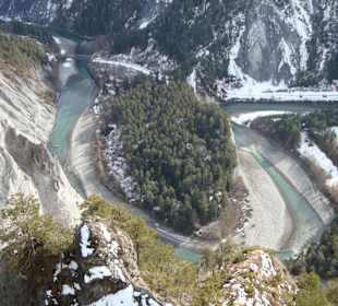 Blick vom Il Spir in die Rhein Schlucht