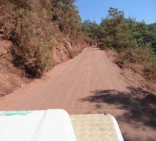 Fahrt zu Punkt 3, Wasserfall