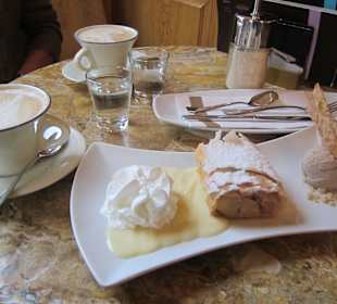 Café Gerbeaud: alles im Bild für schlappe EUR 21 