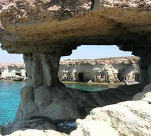 Höhlen in der Nähe vom Kap Gréko