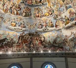 Deckengemälde in der Kuppel