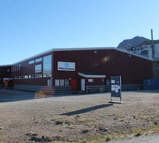 Supermarkt Pilersuisoq [gross] - Haupteingang
