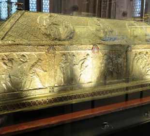 Markusschrein 14. Jhd. im Museum