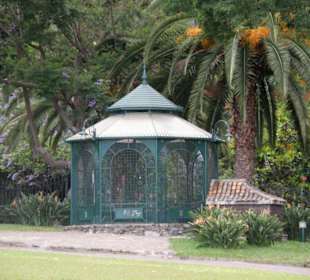 Vogelvoliere im Park Santa Catarina