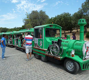 Akropolisbahn mit Rolli