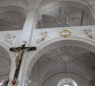 Hofkirche „Unserer Lieben Frau“