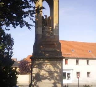 Gegenüber vom Gasthof