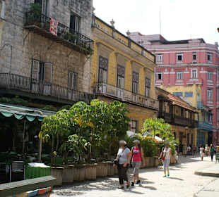 Sicht auf das Ambos Mundos von Waffenplatz kommend