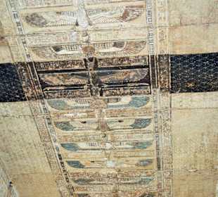 Потолки в храме