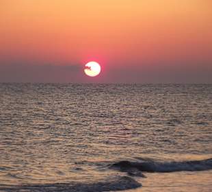 Sonnenaufgang über dem Meer