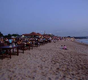 Jimbaran am Abend