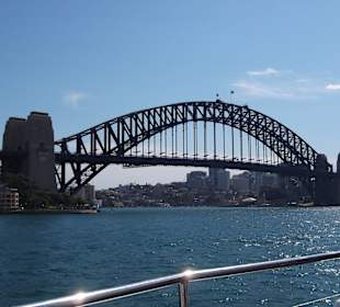 Harbour Bridge 50m vom Hotel Pier One Parkroyal