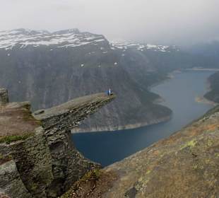 Trolltunga - język trola