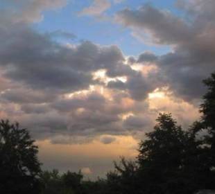 Dramatischer Sonnenuntergang