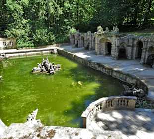 An der Unteren Grotte der Eremitage