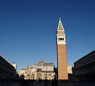 Die Basilika und der Campanillo