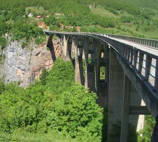 Blick von der Durdevica auf die Taraschlucht