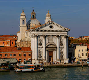 Blick vom Wasser aus