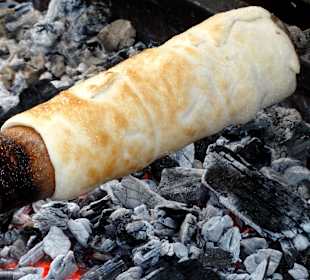 Ungarischer Baumkuchen über dem Feuer