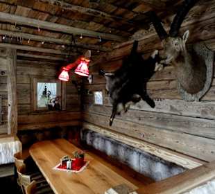 Blick in die Gasträume der Hütte