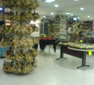 Im Hawai Shopping Center