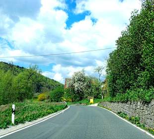 Entlang der romantischen Burgenstraße Fränkischen Schweiz