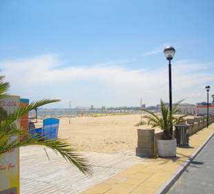 12:00 mittags: Lebloser Strand dank Ballermann