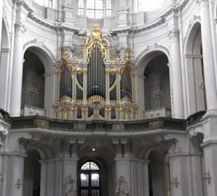 Katholische Hofkirche