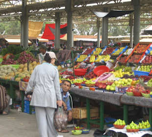 Souk Al Had/O und G Abteilung